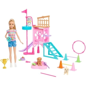 Barbie Muñeca Stacie con Parque de Entrenamiento para Cachorros